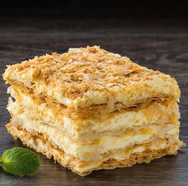 Классический слоеный Наполеон