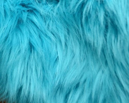 Голубая шерсть
