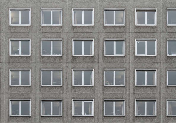 Окно в панельном доме