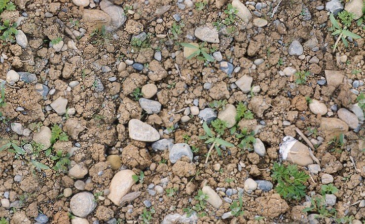 Грунт с камнями