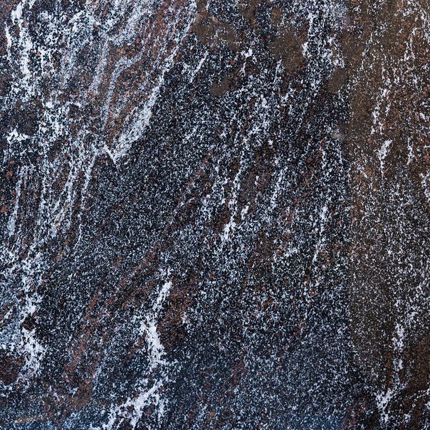 Нигрозеро гранатовый амфиболит