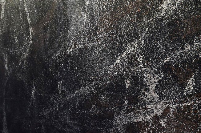 Нигрозеро гранатовый амфиболит