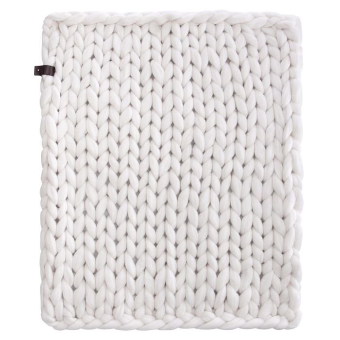 Плед крупной вязки