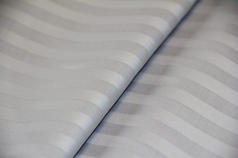 Страйп сатин серый