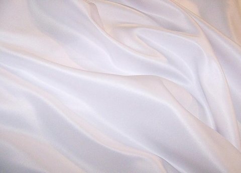 Белая атласная ткань