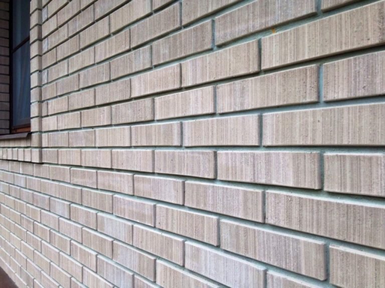 Кирпич серебро бархат керма