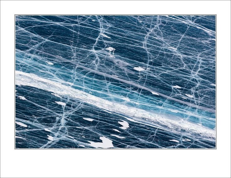 Трещины на льду