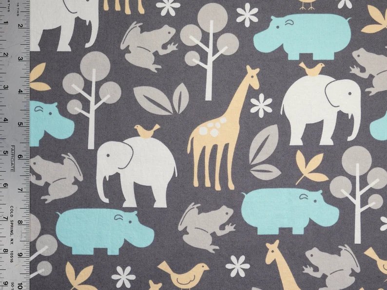 Ткань с животными