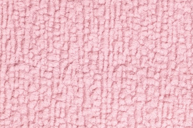 Розовая шерсть