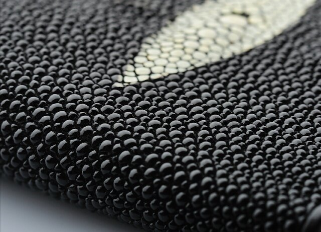 Кожа ската нешлифованная