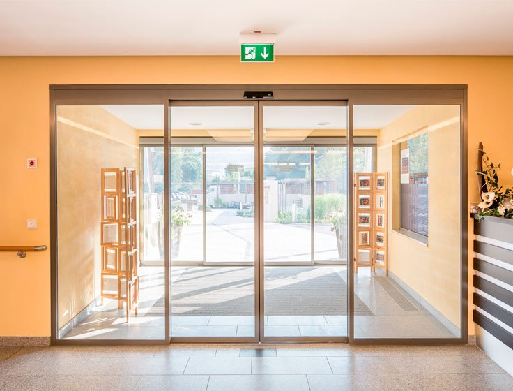 Дверь Glass Sliding Door