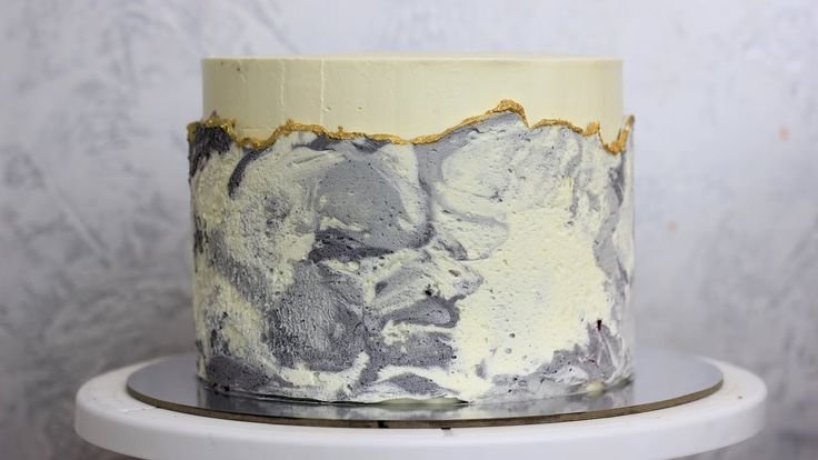 Украшение торта под мрамор