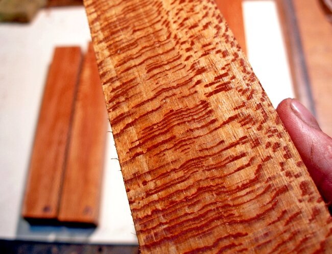 Платан слэб