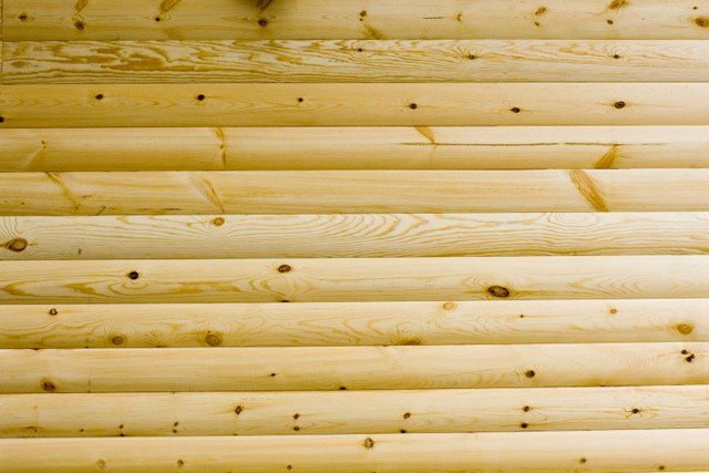 Деревянная стена