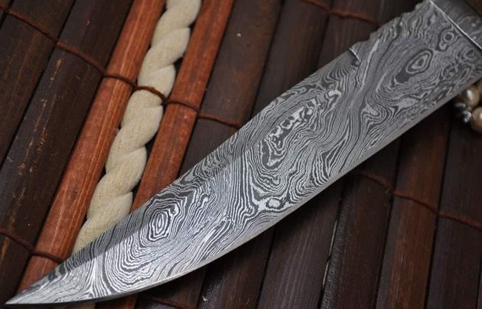 Дамасская сталь ножи