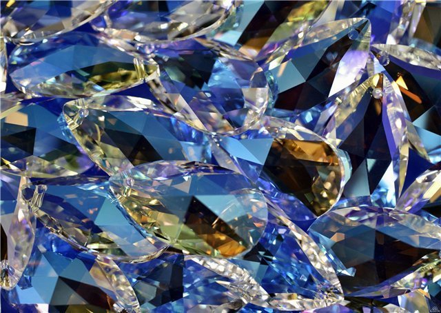 Красивые драгоценные камни