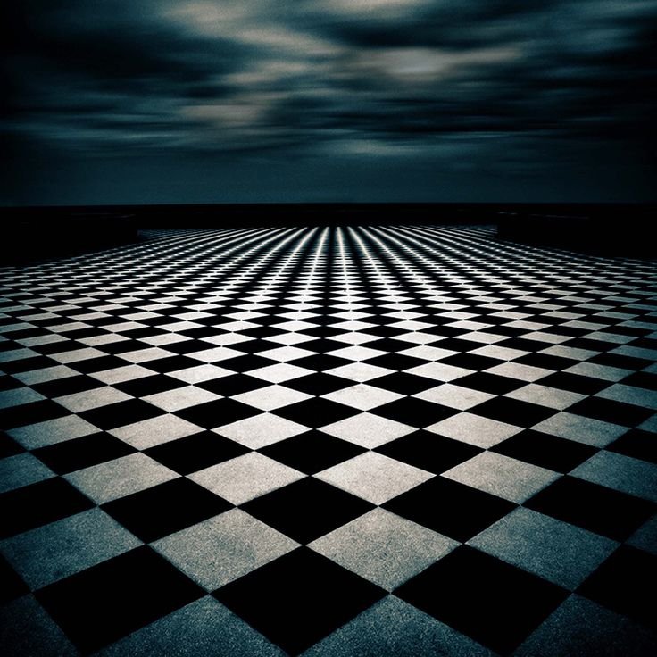 Шахматный пол