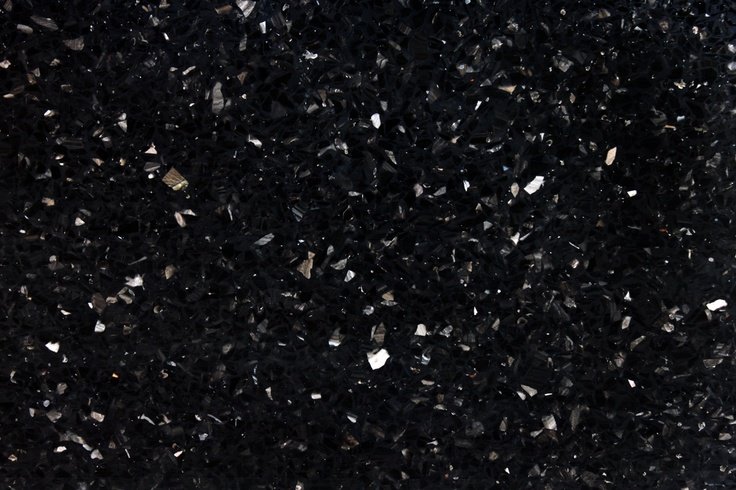 Чёрный обсидиан камень