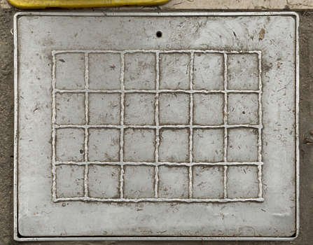 Канализационные решетки текстура