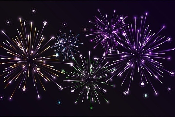 Фейерверк на темном фоне