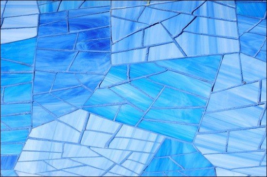 Голубое стекло