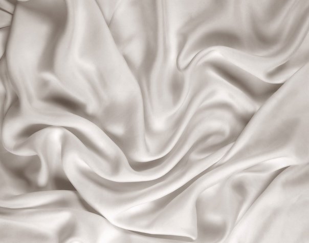 Бежевый шелк