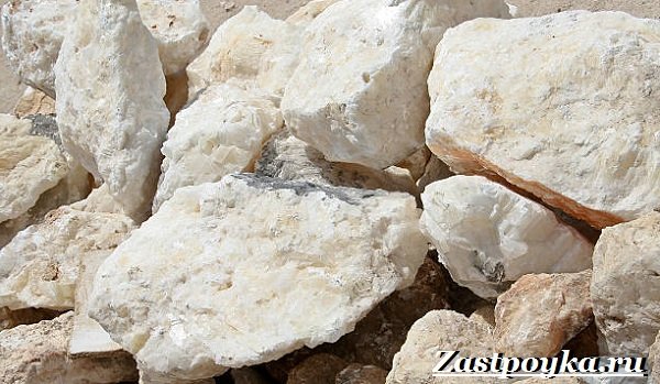Алебастр минерал