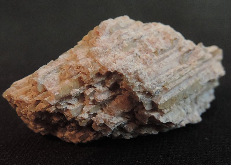 Кварц, полевой шпат, пегматит