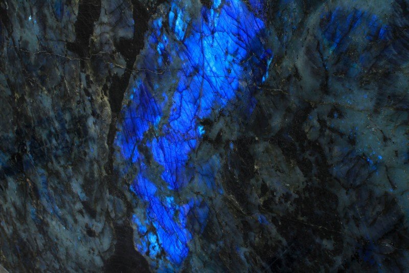 Лабрадорит Лемуриан