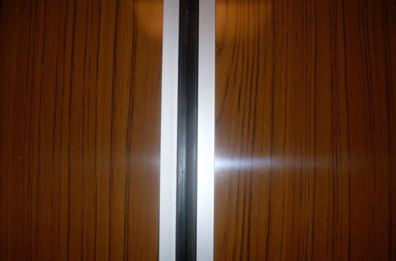 Двери лифта текстура