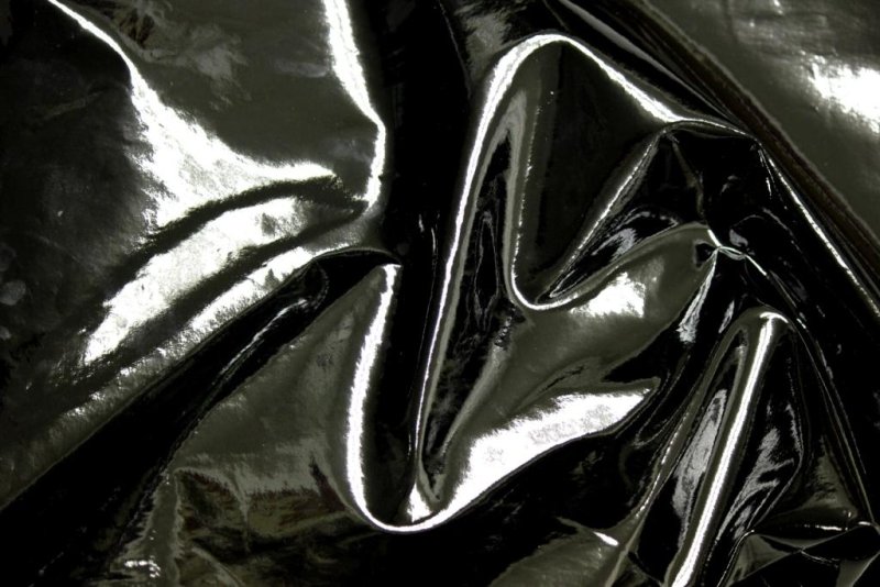 Лакированная кожа