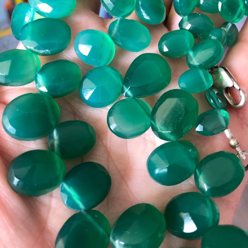 Бразильский зеленый агат