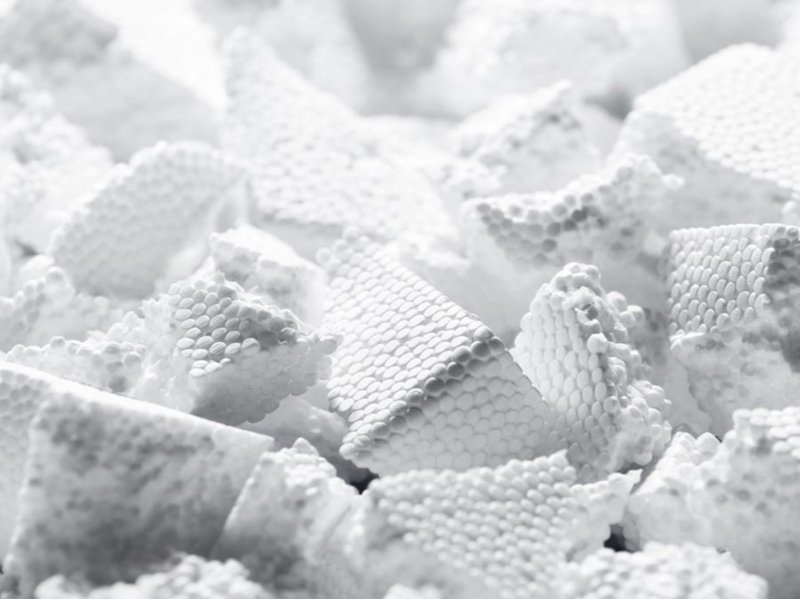 Кусок пенопласта