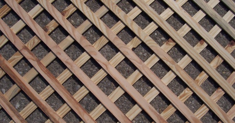 Решетка деревянная RLW 300_2600