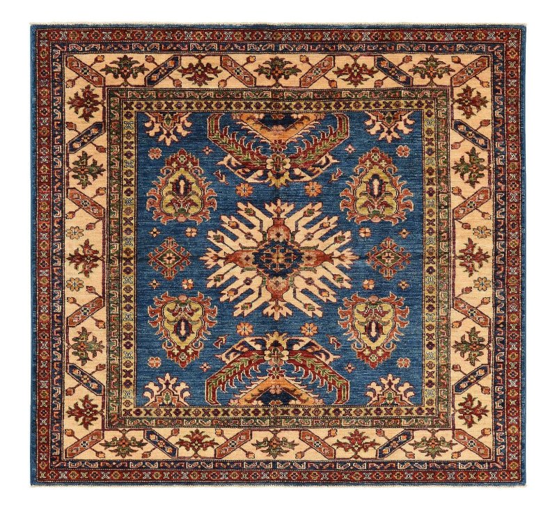 Восточный ковер