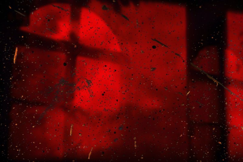 Черно красные