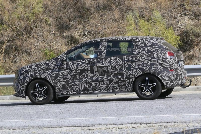 Лада Веста в камуфляже