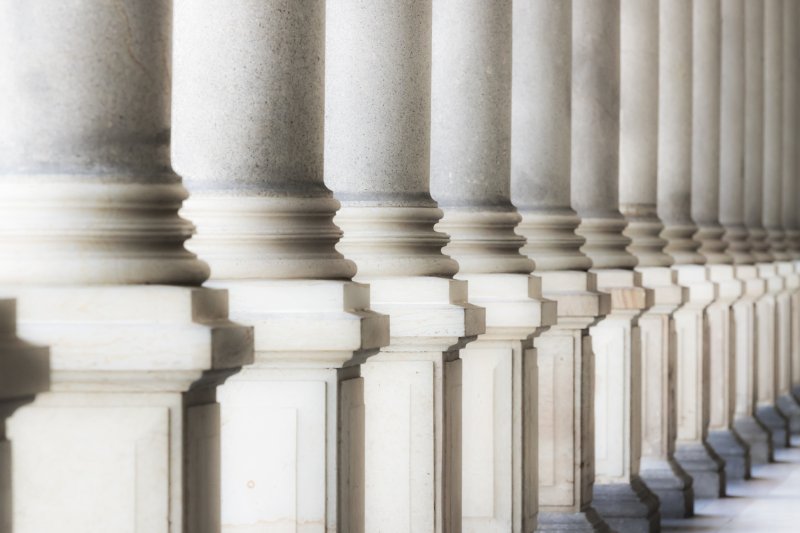Античные колонны