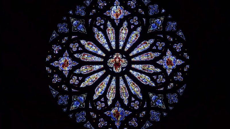 Романский собор окно роза