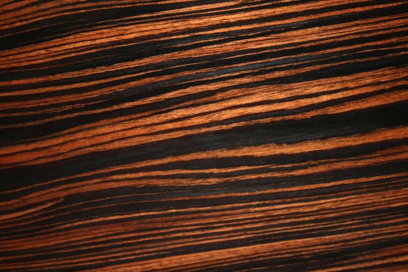 Шпон Макассар Эбен