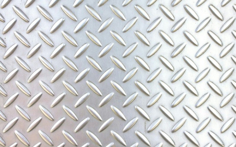 Рифленая металлическая панель