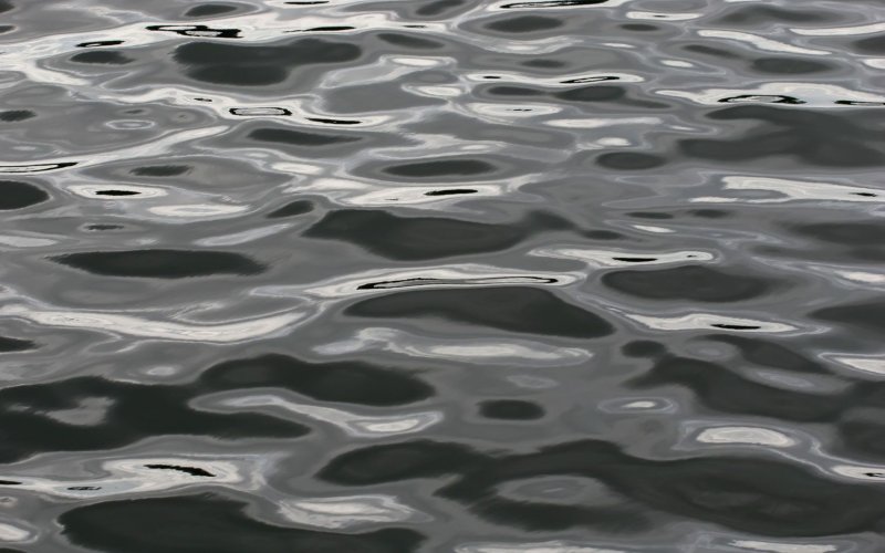 Поверхность воды