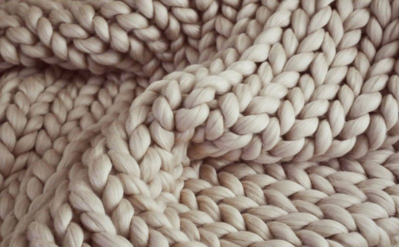 Шерстяная вязаная ткань