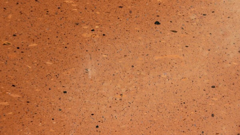 Красный вулканический туф