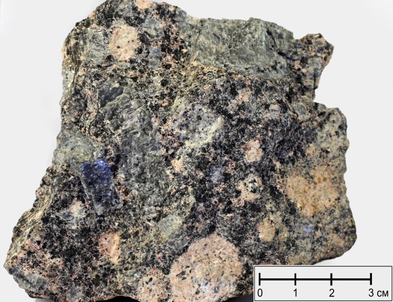 Нефелиновый сиенит