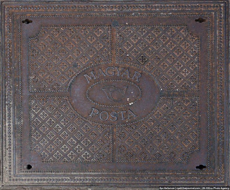 Канализационный люк текстура