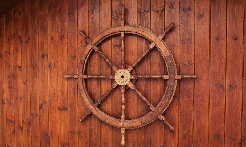 Старинный штурвал