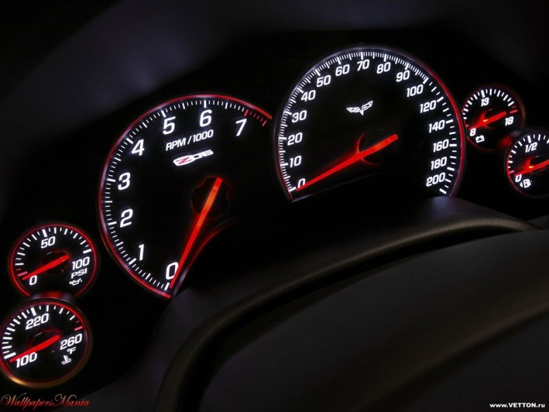 Шевроле Корвет спидометр