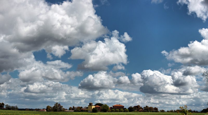 Небо с облаками