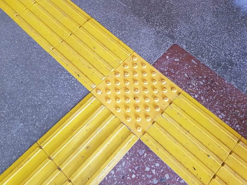 Доступная среда тактильная плитка